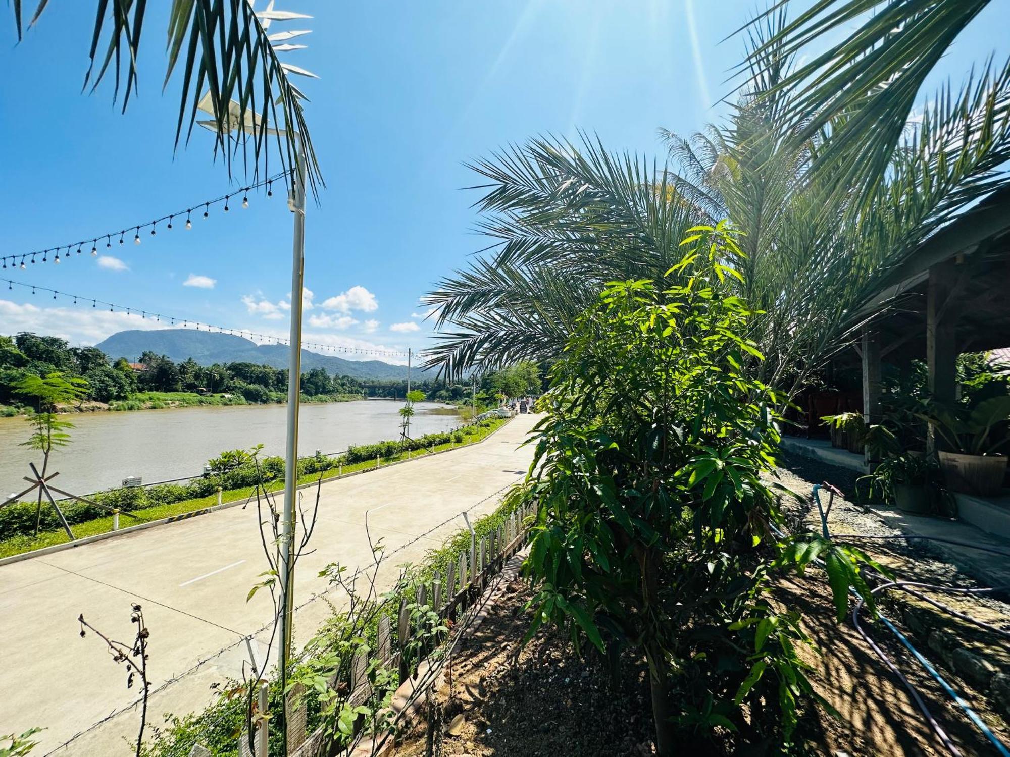 Kingkham Riverside Hotel Luang Prabang Exterior photo