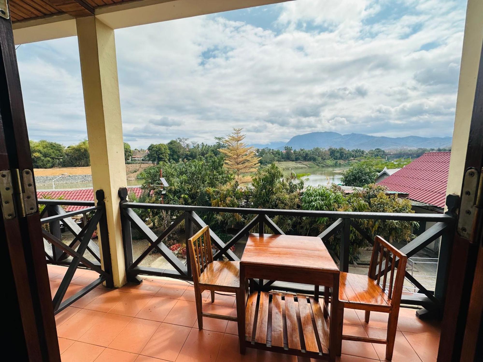 Kingkham Riverside Hotel Luang Prabang Exterior photo